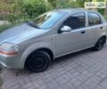 Сірий Шевроле Авео, об'ємом двигуна 1.5 л та пробігом 320 тис. км за 2100 $, фото 4 на Automoto.ua