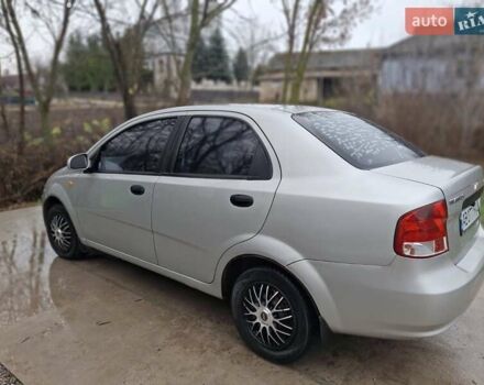 Сірий Шевроле Авео, об'ємом двигуна 1.5 л та пробігом 250 тис. км за 2650 $, фото 6 на Automoto.ua