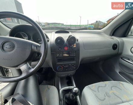 Серый Шевроле Авео, объемом двигателя 1.5 л и пробегом 283 тыс. км за 3900 $, фото 11 на Automoto.ua