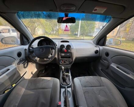 Серый Шевроле Авео, объемом двигателя 1.5 л и пробегом 250 тыс. км за 1700 $, фото 5 на Automoto.ua