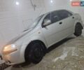Сірий Шевроле Авео, об'ємом двигуна 1.5 л та пробігом 347 тис. км за 1900 $, фото 1 на Automoto.ua