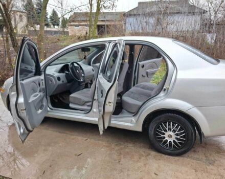 Сірий Шевроле Авео, об'ємом двигуна 1.5 л та пробігом 250 тис. км за 2650 $, фото 10 на Automoto.ua