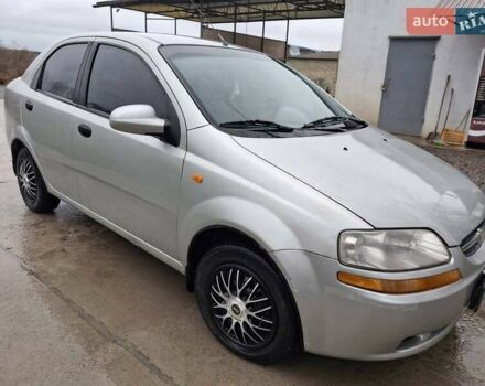 Сірий Шевроле Авео, об'ємом двигуна 1.5 л та пробігом 250 тис. км за 2650 $, фото 1 на Automoto.ua