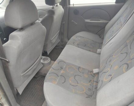 Серый Шевроле Авео, объемом двигателя 1.5 л и пробегом 260 тыс. км за 2650 $, фото 6 на Automoto.ua