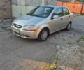 Серый Шевроле Авео, объемом двигателя 1.5 л и пробегом 197 тыс. км за 2450 $, фото 1 на Automoto.ua