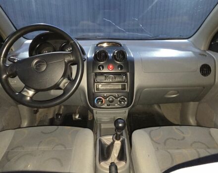 Серый Шевроле Авео, объемом двигателя 1.5 л и пробегом 260 тыс. км за 2200 $, фото 5 на Automoto.ua