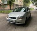 Серый Шевроле Авео, объемом двигателя 1.5 л и пробегом 100 тыс. км за 2500 $, фото 1 на Automoto.ua