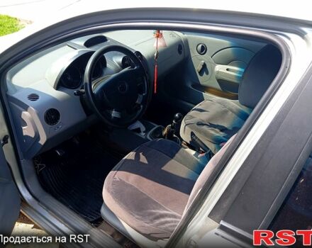 Серый Шевроле Авео, объемом двигателя 1.5 л и пробегом 100 тыс. км за 3250 $, фото 2 на Automoto.ua