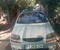 Серый Шевроле Авео, объемом двигателя 1.5 л и пробегом 199 тыс. км за 2000 $, фото 1 на Automoto.ua
