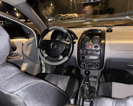 Серый Шевроле Авео, объемом двигателя 1.5 л и пробегом 268 тыс. км за 3200 $, фото 5 на Automoto.ua