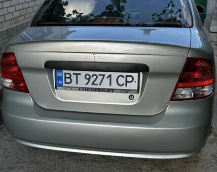 Серый Шевроле Авео, объемом двигателя 1.5 л и пробегом 250 тыс. км за 2840 $, фото 2 на Automoto.ua