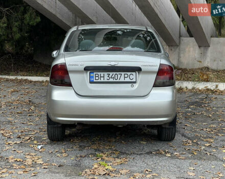 Серый Шевроле Авео, объемом двигателя 1.5 л и пробегом 200 тыс. км за 3300 $, фото 5 на Automoto.ua