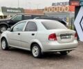 Серый Шевроле Авео, объемом двигателя 1.5 л и пробегом 229 тыс. км за 3800 $, фото 2 на Automoto.ua