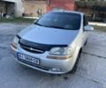 Серый Шевроле Авео, объемом двигателя 1.5 л и пробегом 250 тыс. км за 2400 $, фото 1 на Automoto.ua