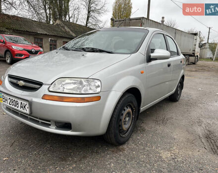 Сірий Шевроле Авео, об'ємом двигуна 1.5 л та пробігом 150 тис. км за 3500 $, фото 1 на Automoto.ua