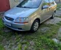 Серый Шевроле Авео, объемом двигателя 1.5 л и пробегом 220 тыс. км за 2450 $, фото 1 на Automoto.ua