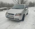 Серый Шевроле Авео, объемом двигателя 1.5 л и пробегом 230 тыс. км за 2999 $, фото 2 на Automoto.ua