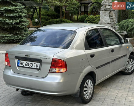 Серый Шевроле Авео, объемом двигателя 1.5 л и пробегом 347 тыс. км за 2750 $, фото 2 на Automoto.ua