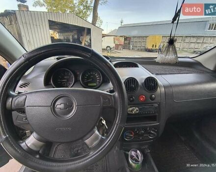 Серый Шевроле Авео, объемом двигателя 1.5 л и пробегом 340 тыс. км за 2500 $, фото 12 на Automoto.ua