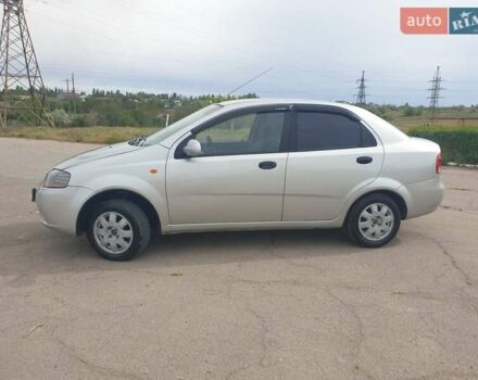 Серый Шевроле Авео, объемом двигателя 1.5 л и пробегом 280 тыс. км за 4300 $, фото 2 на Automoto.ua