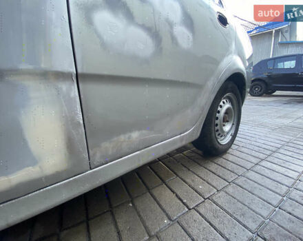 Серый Шевроле Авео, объемом двигателя 1.5 л и пробегом 368 тыс. км за 1700 $, фото 7 на Automoto.ua