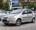 Серый Шевроле Авео, объемом двигателя 1.5 л и пробегом 165 тыс. км за 3200 $, фото 1 на Automoto.ua