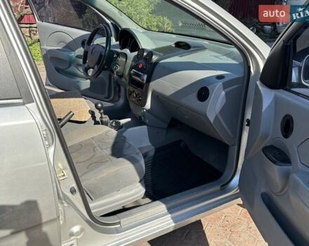 Серый Шевроле Авео, объемом двигателя 1.5 л и пробегом 155 тыс. км за 2500 $, фото 17 на Automoto.ua