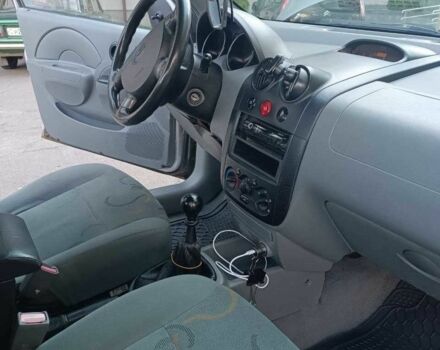 Серый Шевроле Авео, объемом двигателя 1.5 л и пробегом 356 тыс. км за 2700 $, фото 3 на Automoto.ua