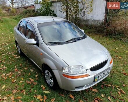 Серый Шевроле Авео, объемом двигателя 1.5 л и пробегом 188 тыс. км за 2000 $, фото 1 на Automoto.ua