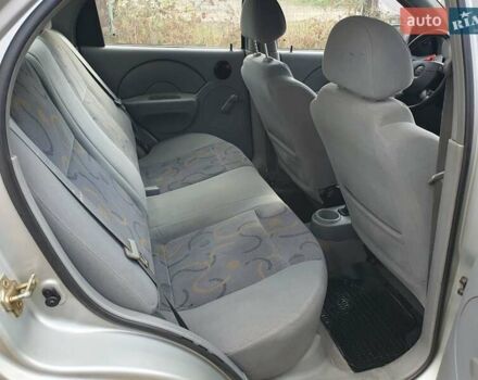 Серый Шевроле Авео, объемом двигателя 1.5 л и пробегом 188 тыс. км за 2000 $, фото 17 на Automoto.ua