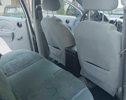 Серый Шевроле Авео, объемом двигателя 1.5 л и пробегом 356 тыс. км за 2700 $, фото 6 на Automoto.ua