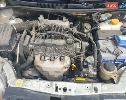 Серый Шевроле Авео, объемом двигателя 1.5 л и пробегом 280 тыс. км за 4300 $, фото 15 на Automoto.ua