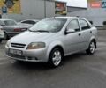 Серый Шевроле Авео, объемом двигателя 1.5 л и пробегом 294 тыс. км за 2700 $, фото 4 на Automoto.ua