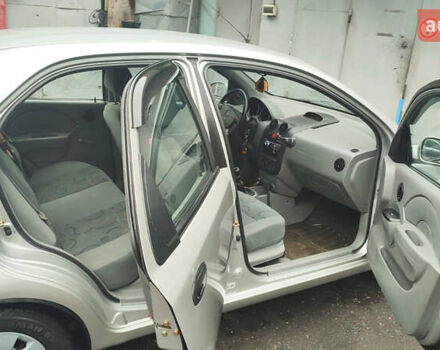 Серый Шевроле Авео, объемом двигателя 1.5 л и пробегом 137 тыс. км за 3500 $, фото 4 на Automoto.ua