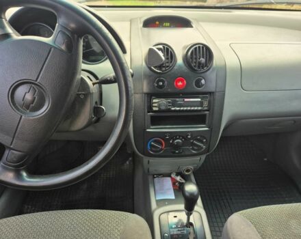 Серый Шевроле Авео, объемом двигателя 1.5 л и пробегом 266 тыс. км за 2100 $, фото 3 на Automoto.ua