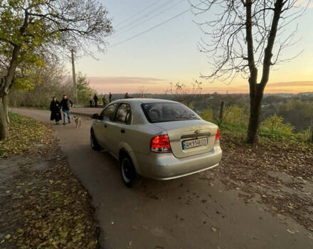 Сірий Шевроле Авео, об'ємом двигуна 1.5 л та пробігом 385 тис. км за 2200 $, фото 1 на Automoto.ua