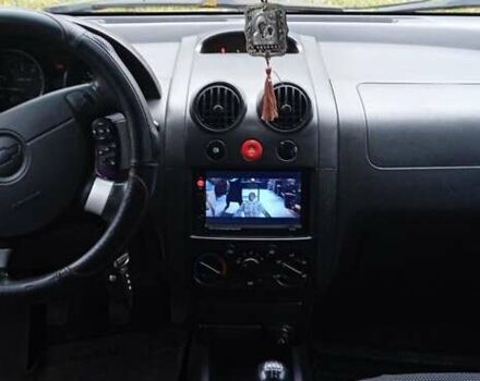 Серый Шевроле Авео, объемом двигателя 1.5 л и пробегом 273 тыс. км за 3400 $, фото 5 на Automoto.ua