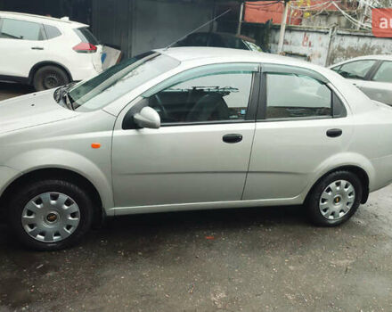 Серый Шевроле Авео, объемом двигателя 1.5 л и пробегом 137 тыс. км за 3500 $, фото 1 на Automoto.ua