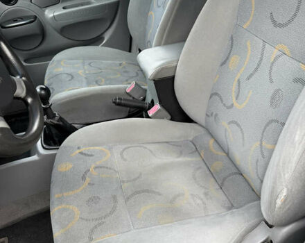 Сірий Шевроле Авео, об'ємом двигуна 1.5 л та пробігом 229 тис. км за 4000 $, фото 6 на Automoto.ua