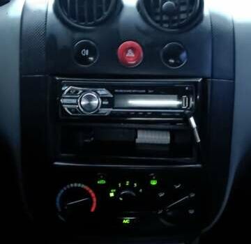 Серый Шевроле Авео, объемом двигателя 1.5 л и пробегом 245 тыс. км за 2600 $, фото 9 на Automoto.ua