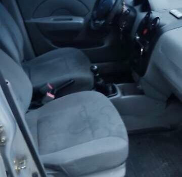 Серый Шевроле Авео, объемом двигателя 1.5 л и пробегом 245 тыс. км за 2600 $, фото 8 на Automoto.ua