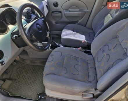 Серый Шевроле Авео, объемом двигателя 1.5 л и пробегом 277 тыс. км за 2799 $, фото 8 на Automoto.ua