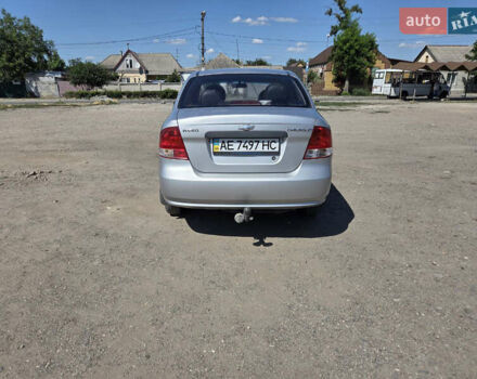 Серый Шевроле Авео, объемом двигателя 1.5 л и пробегом 202 тыс. км за 3000 $, фото 5 на Automoto.ua