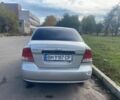 Серый Шевроле Авео, объемом двигателя 1.5 л и пробегом 355 тыс. км за 2200 $, фото 5 на Automoto.ua