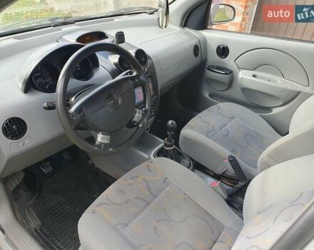 Серый Шевроле Авео, объемом двигателя 1.5 л и пробегом 188 тыс. км за 2000 $, фото 14 на Automoto.ua