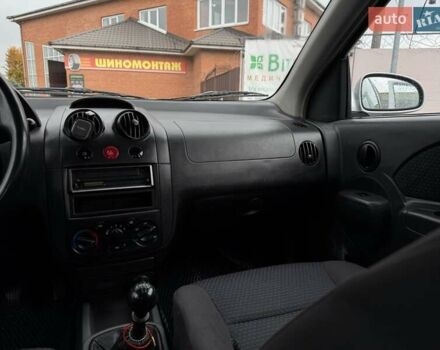 Серый Шевроле Авео, объемом двигателя 1.5 л и пробегом 294 тыс. км за 2700 $, фото 12 на Automoto.ua