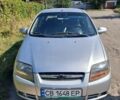 Серый Шевроле Авео, объемом двигателя 1.5 л и пробегом 367 тыс. км за 2000 $, фото 1 на Automoto.ua