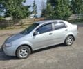 Серый Шевроле Авео, объемом двигателя 5 л и пробегом 178 тыс. км за 2400 $, фото 1 на Automoto.ua