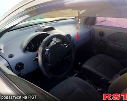 Серый Шевроле Авео, объемом двигателя 1.5 л и пробегом 290 тыс. км за 2800 $, фото 1 на Automoto.ua