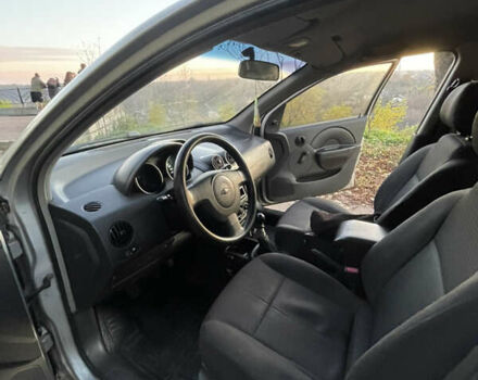 Сірий Шевроле Авео, об'ємом двигуна 1.5 л та пробігом 385 тис. км за 2200 $, фото 12 на Automoto.ua
